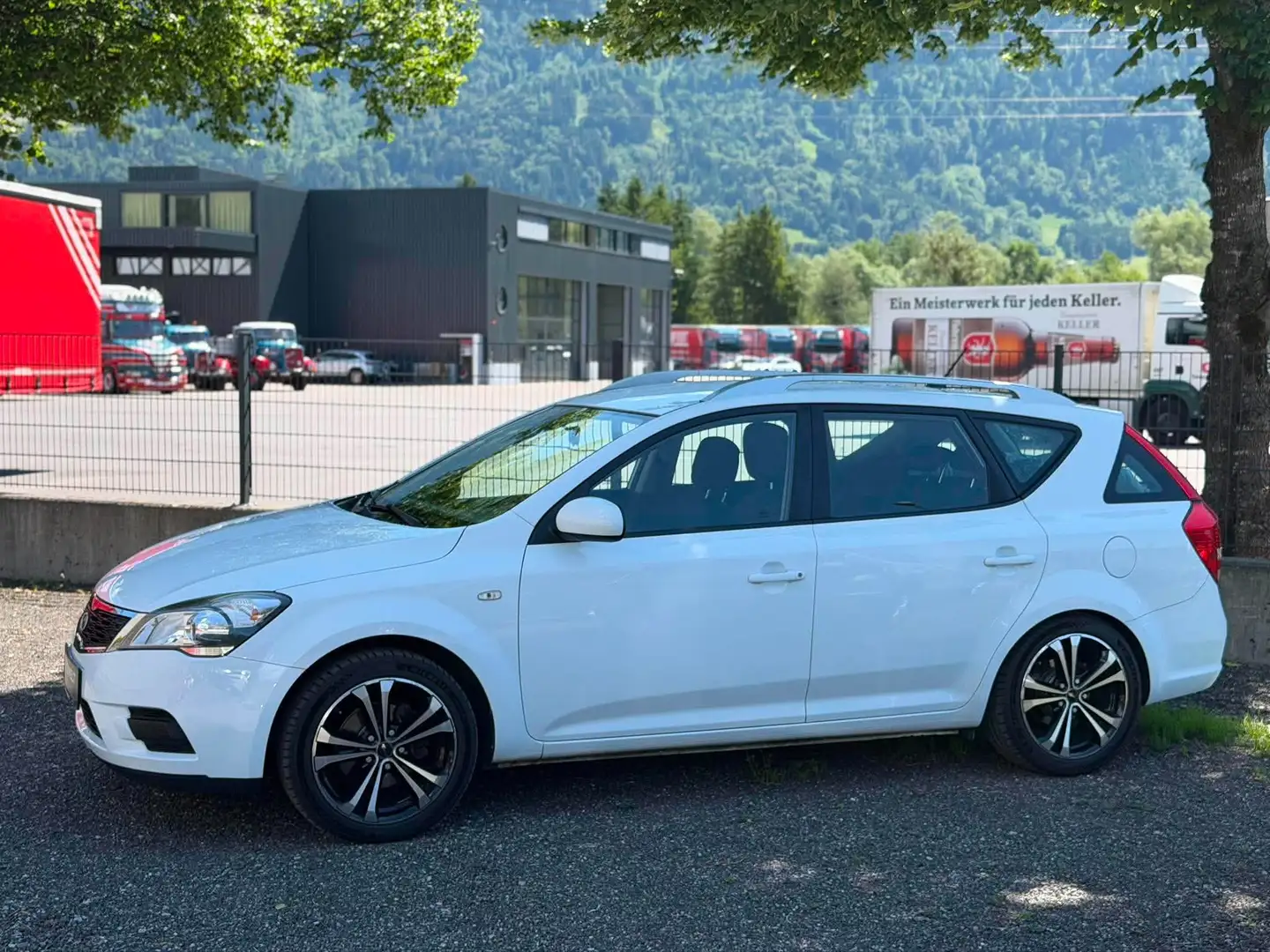 Kia Ceed SW / cee'd SW 1,6 Diesel *ÖAMTC PICKERL *KREDIT MÖGLICH Weiß - 2