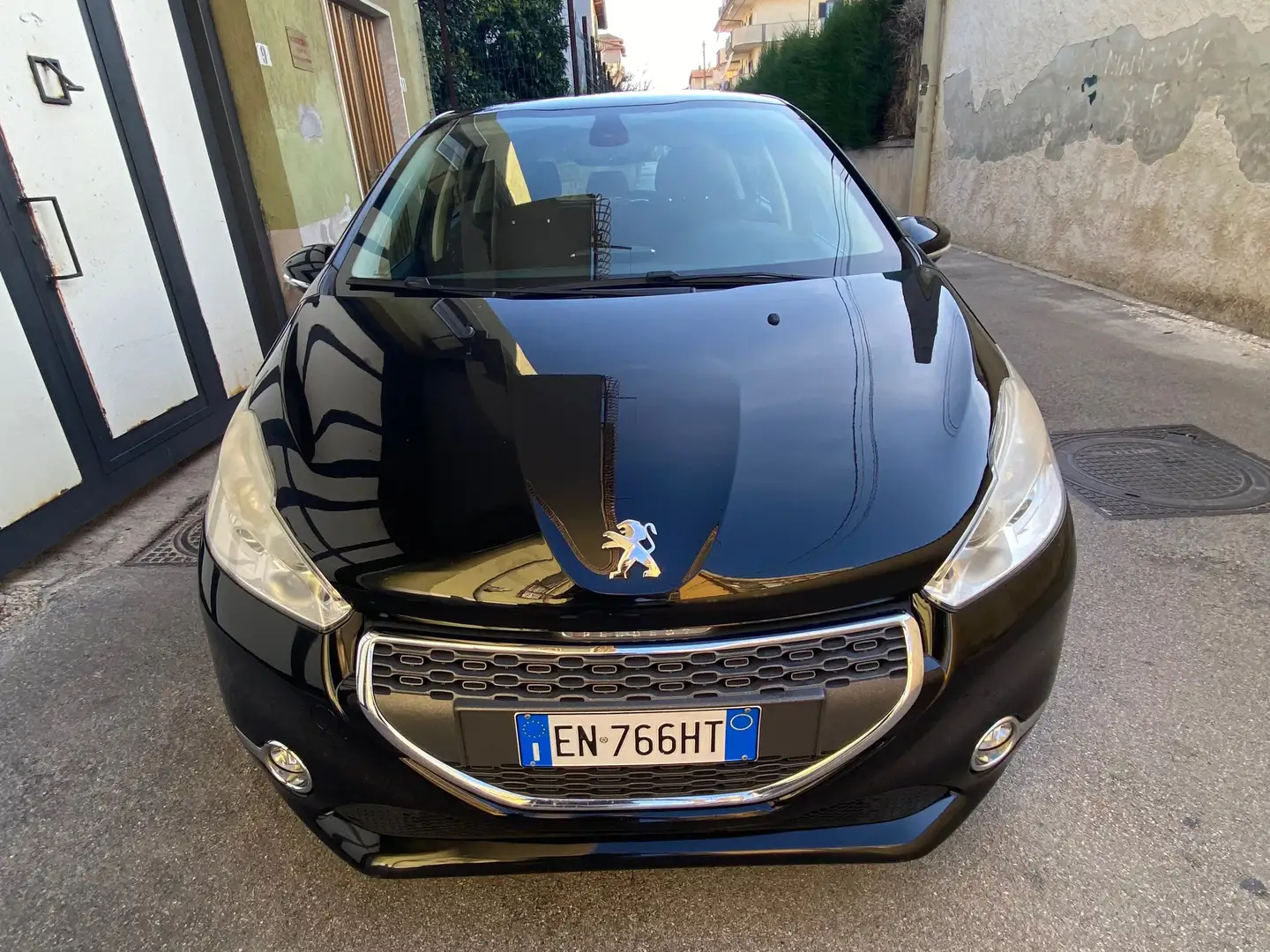 Peugeot 208 1.2 VTI 82 CV 5P ALLURE Nero - 1
