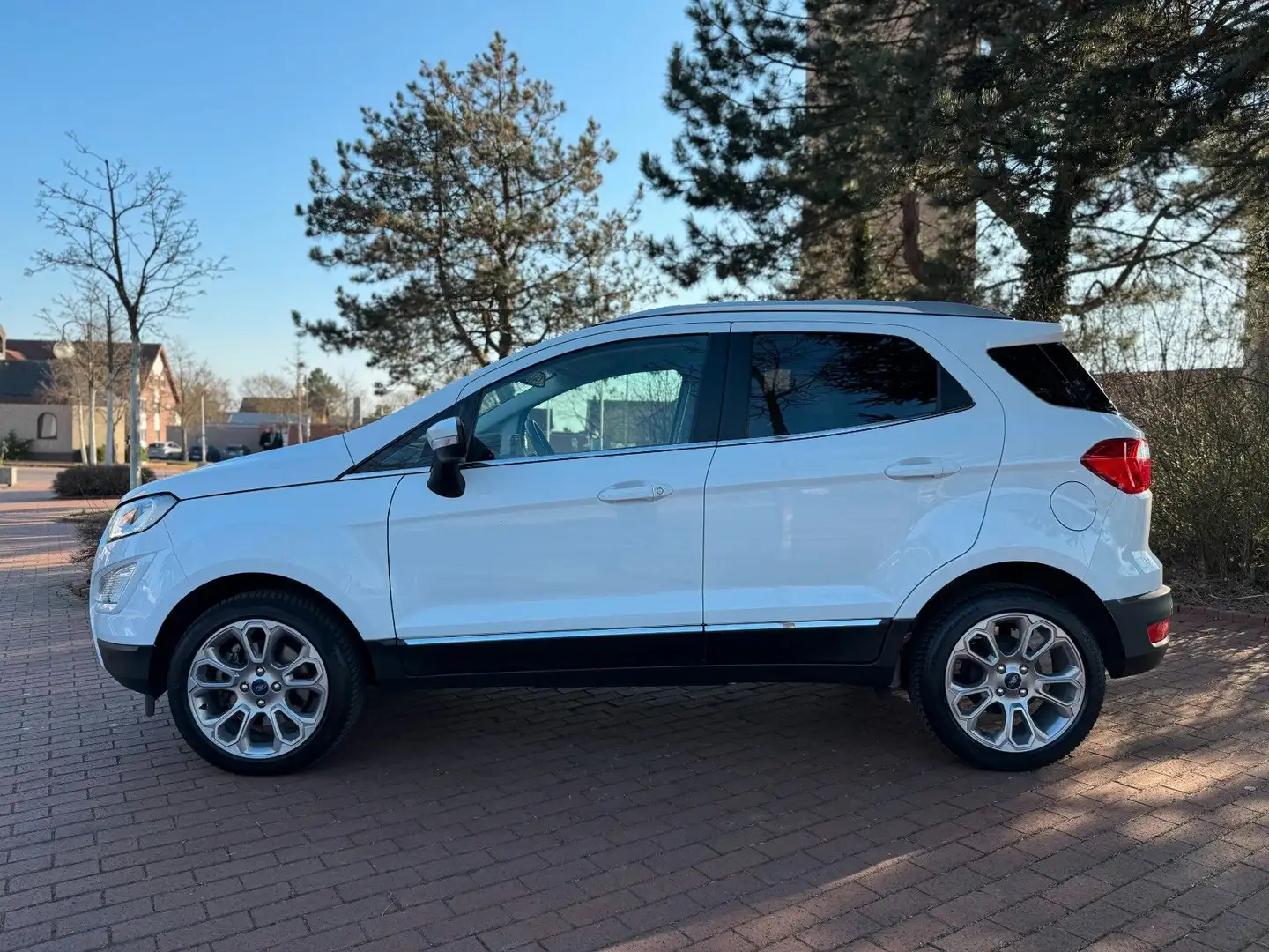 Ford EcoSport Titanium|LED TFL|Navi|Touch|Kamera|EU6! Bianco - 2