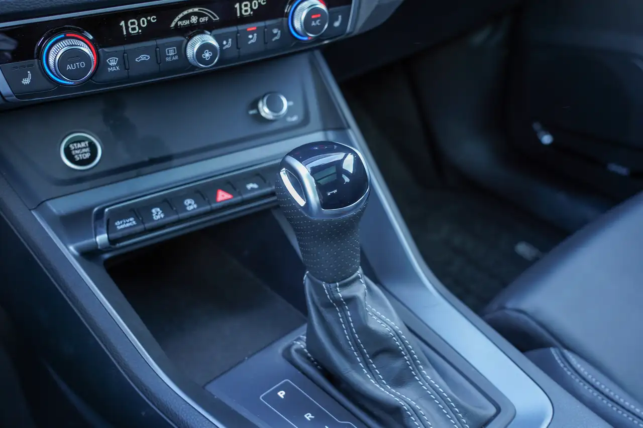 Audi Q3 снимка Audi Q3