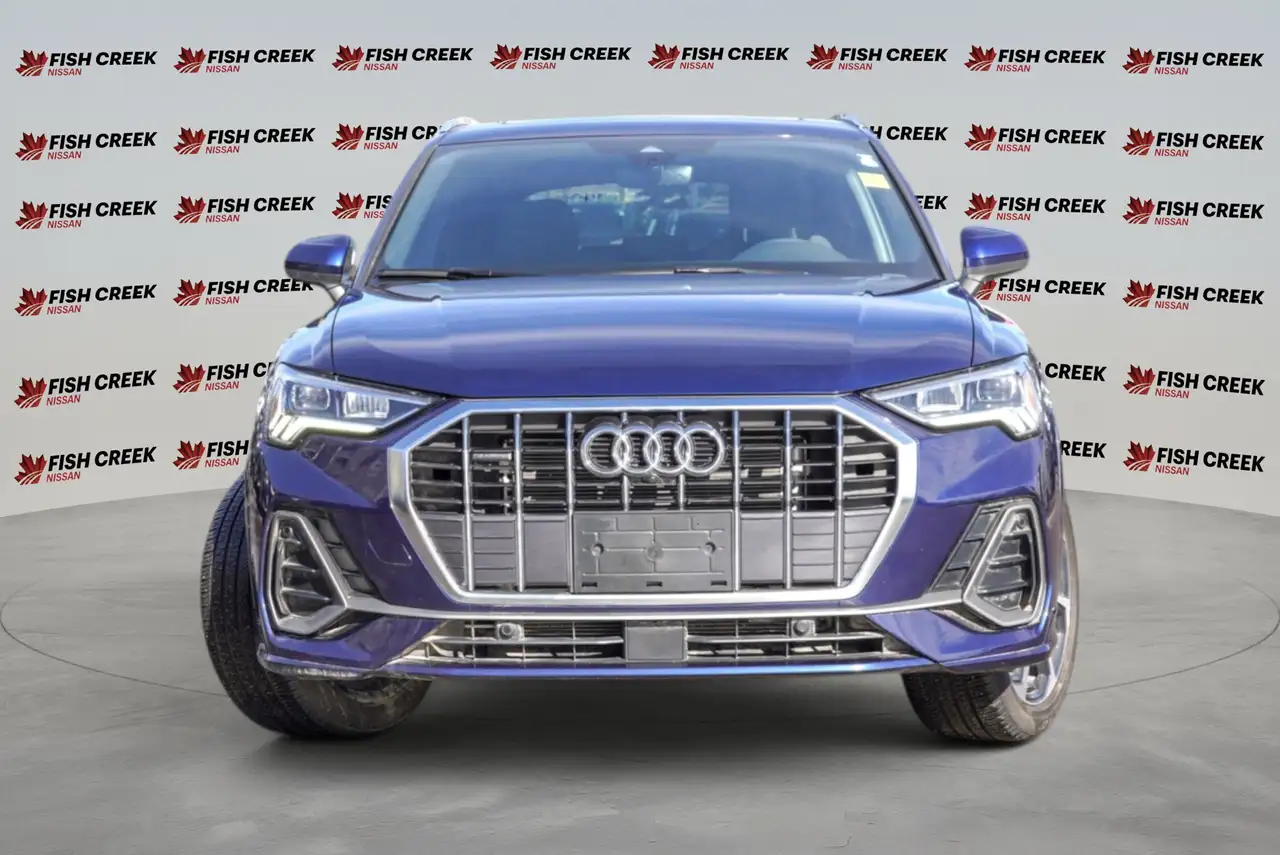 Audi Q3 снимка Audi Q3