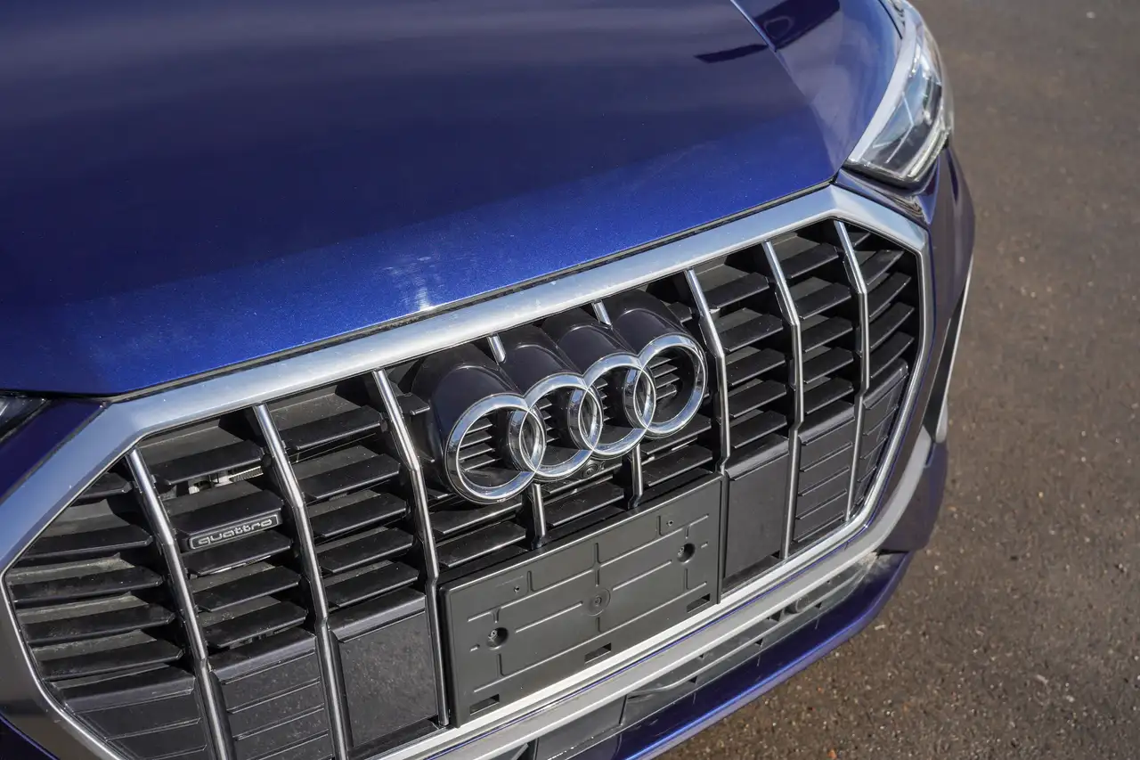 Audi Q3 снимка Audi Q3