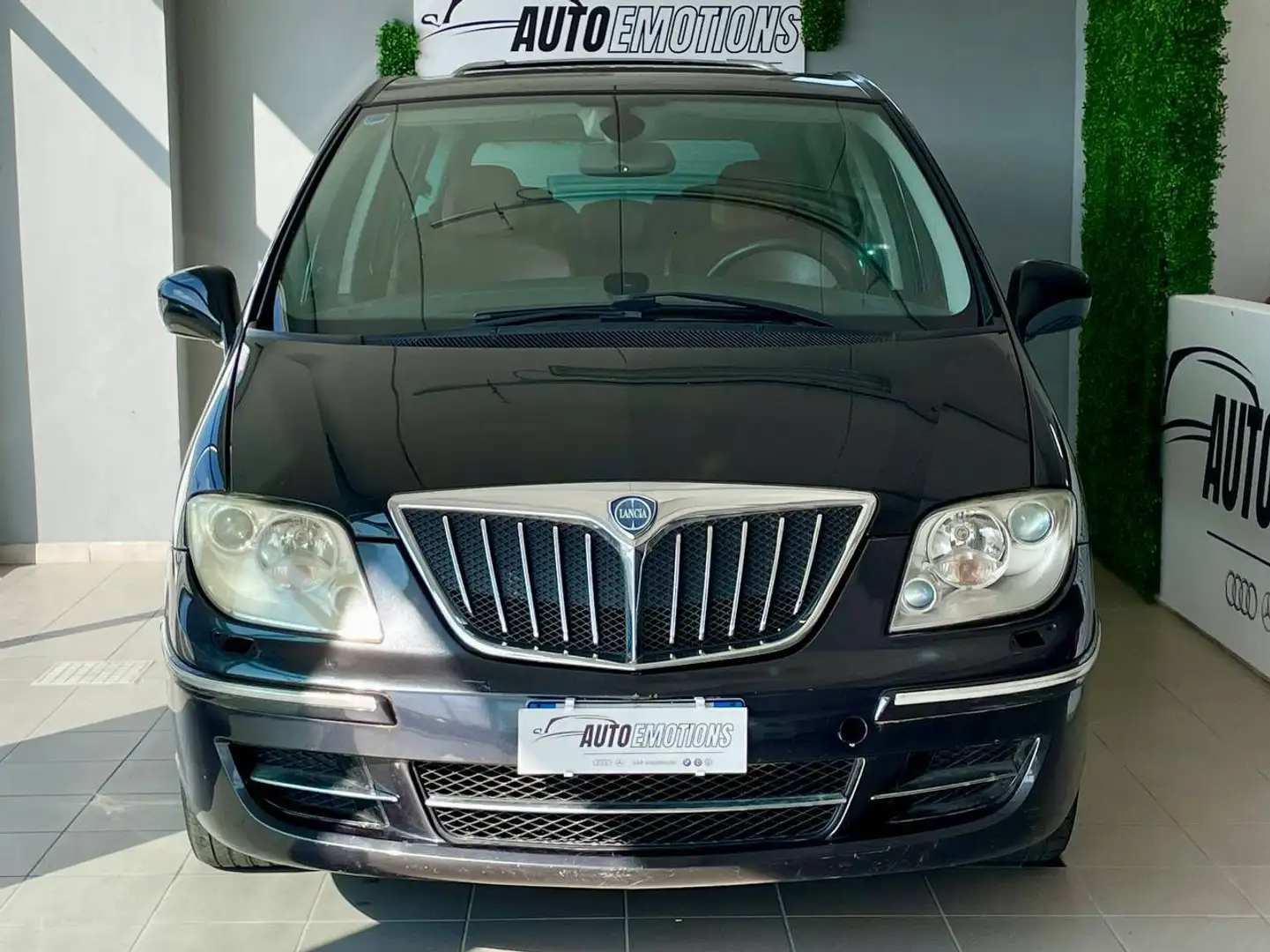 Lancia Phedra - Full Optional | Porte Scorrevoli Blu/Azzurro - 2