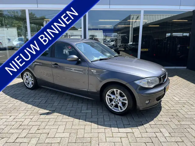 BMW 118 1-serie 118i Sportstoelen / Airco / Lmv