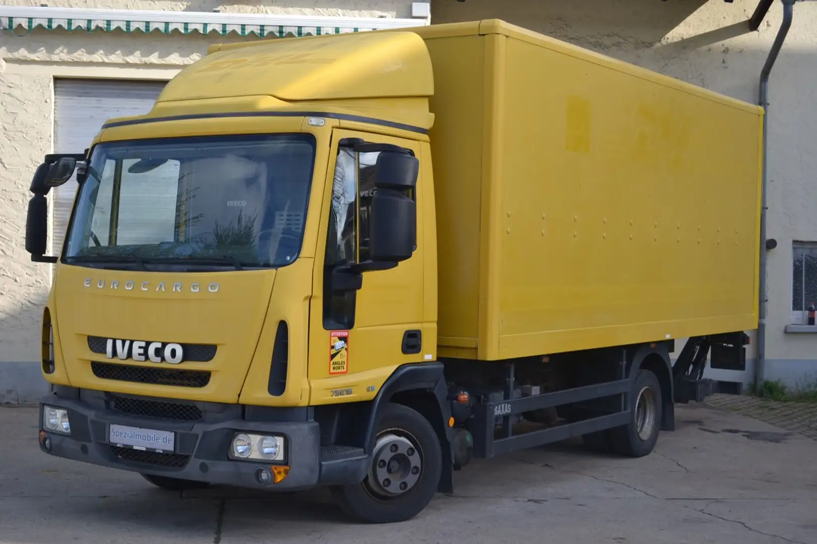 Iveco M752 ML75E16/P Koffer Ladebordwand 141tkm 1. Hd. Jaune - 1