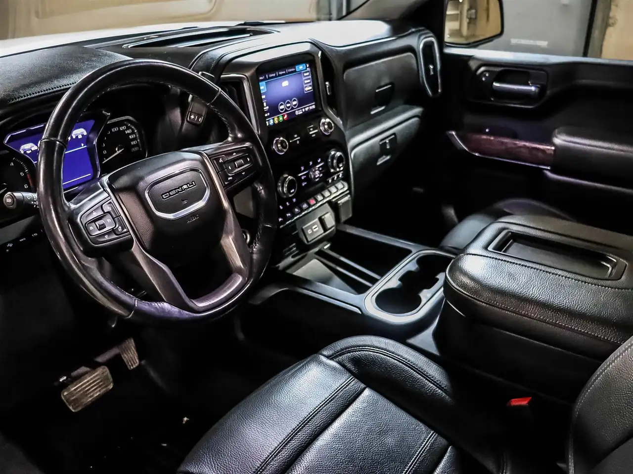 GMC Sierra 1500 снимка GMC Sierra 1500