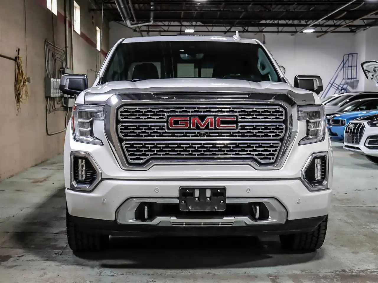 GMC Sierra 1500 снимка GMC Sierra 1500
