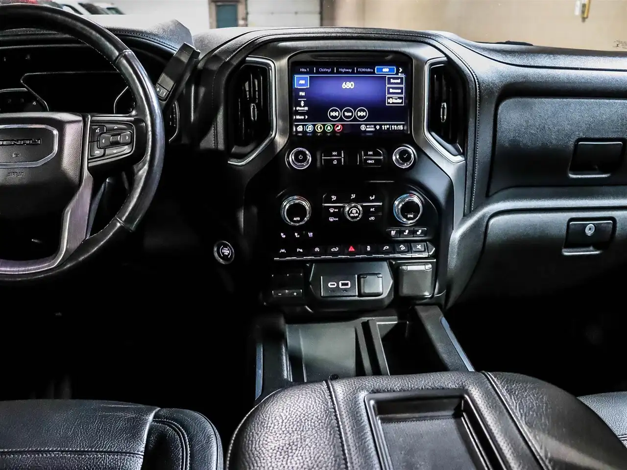 GMC Sierra 1500 снимка GMC Sierra 1500