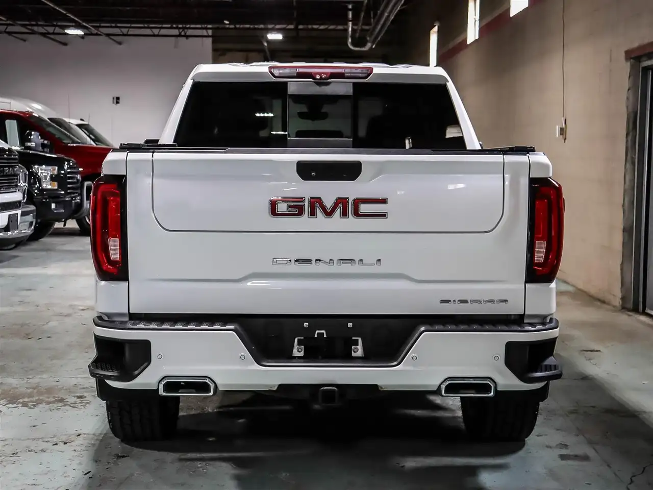 GMC Sierra 1500 снимка GMC Sierra 1500