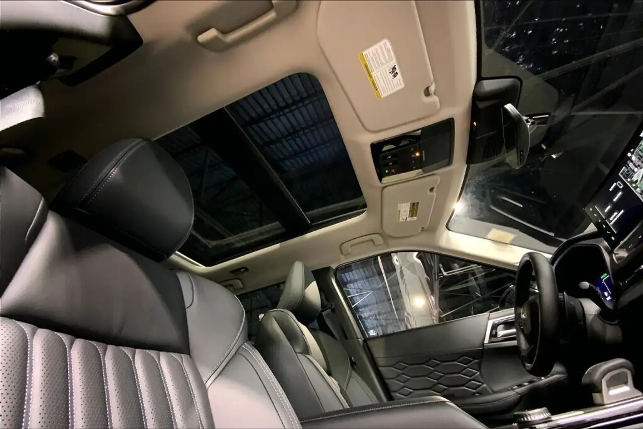 Mitsubishi Outlander снимка Mitsubishi Outlander