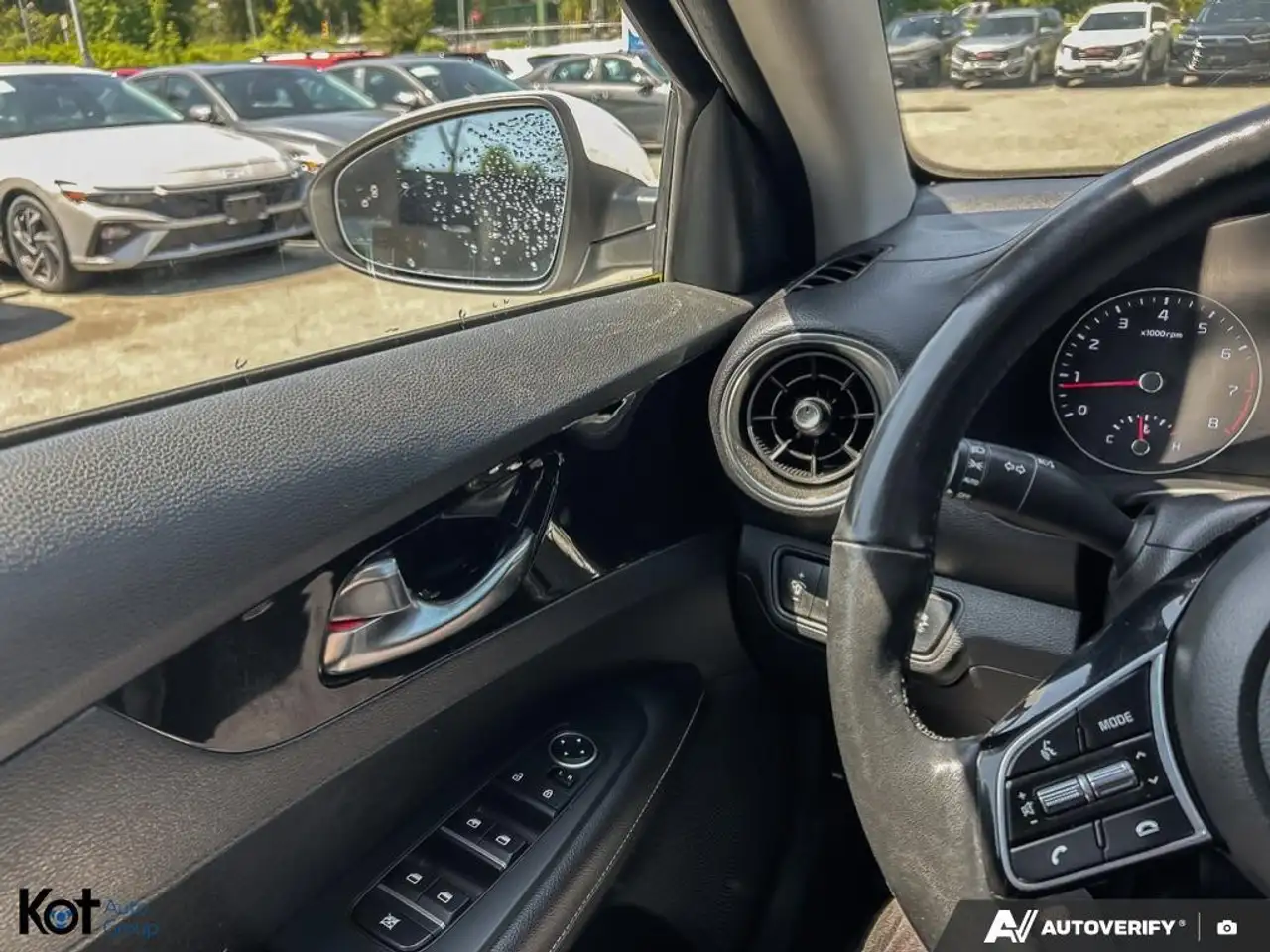 Kia Forte снимка Kia Forte