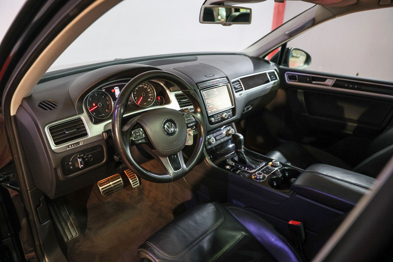 Volkswagen Touareg V8 TDI *4Motion* Pano Memory *Dynaudio* — photo 9