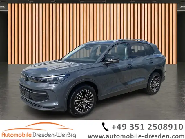 Volkswagen Tiguan main image