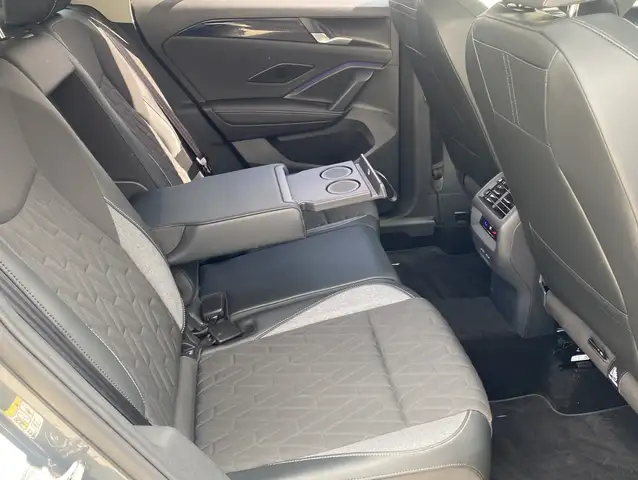 Volkswagen Tiguan view 10