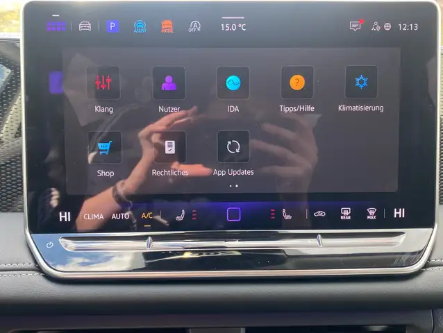Volkswagen Tiguan view 13