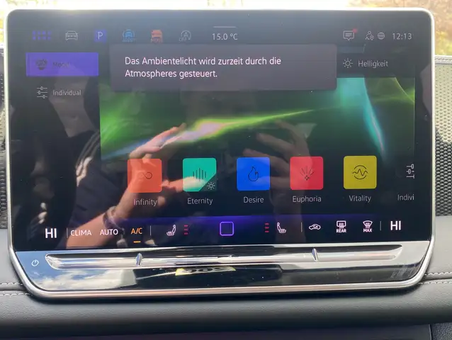 Volkswagen Tiguan view 18