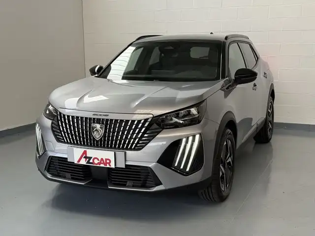Peugeot 2008 Hybrid 145 e-DCS6 GT (KM 0)