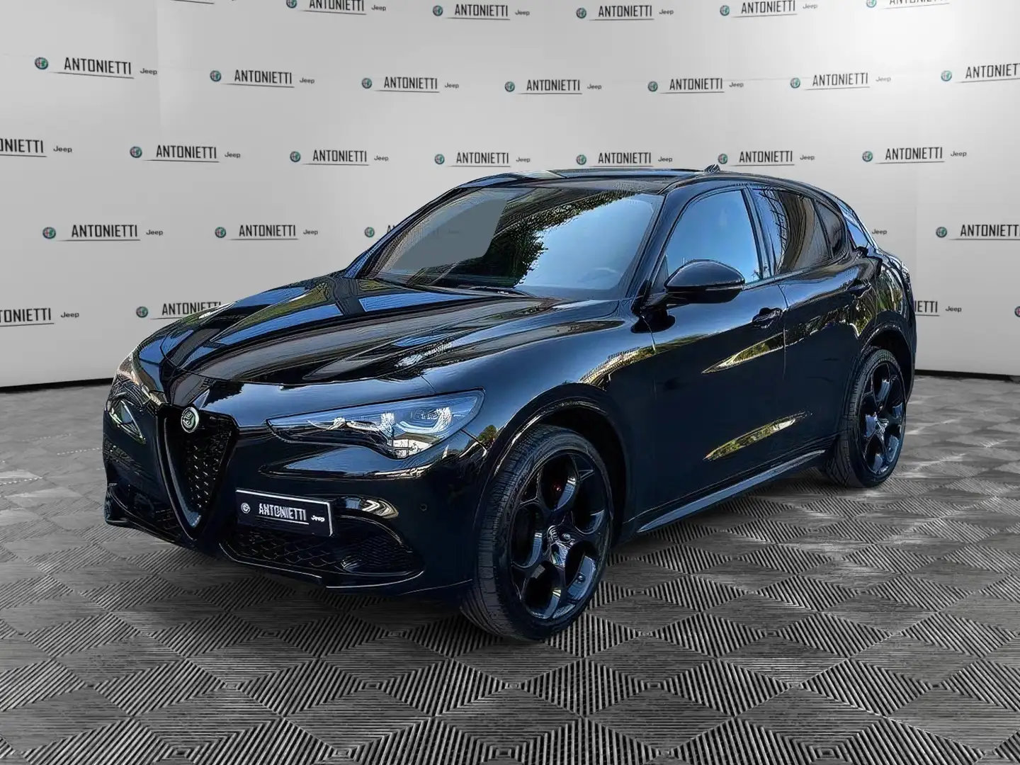 Alfa Romeo Stelvio Stelvio 2.2 Turbodiesel 210 CV AT8 Q4 Competizione Schwarz - 1