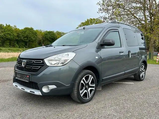Dacia Dokker Stepway  TCe 115 Celebration Navi PDC