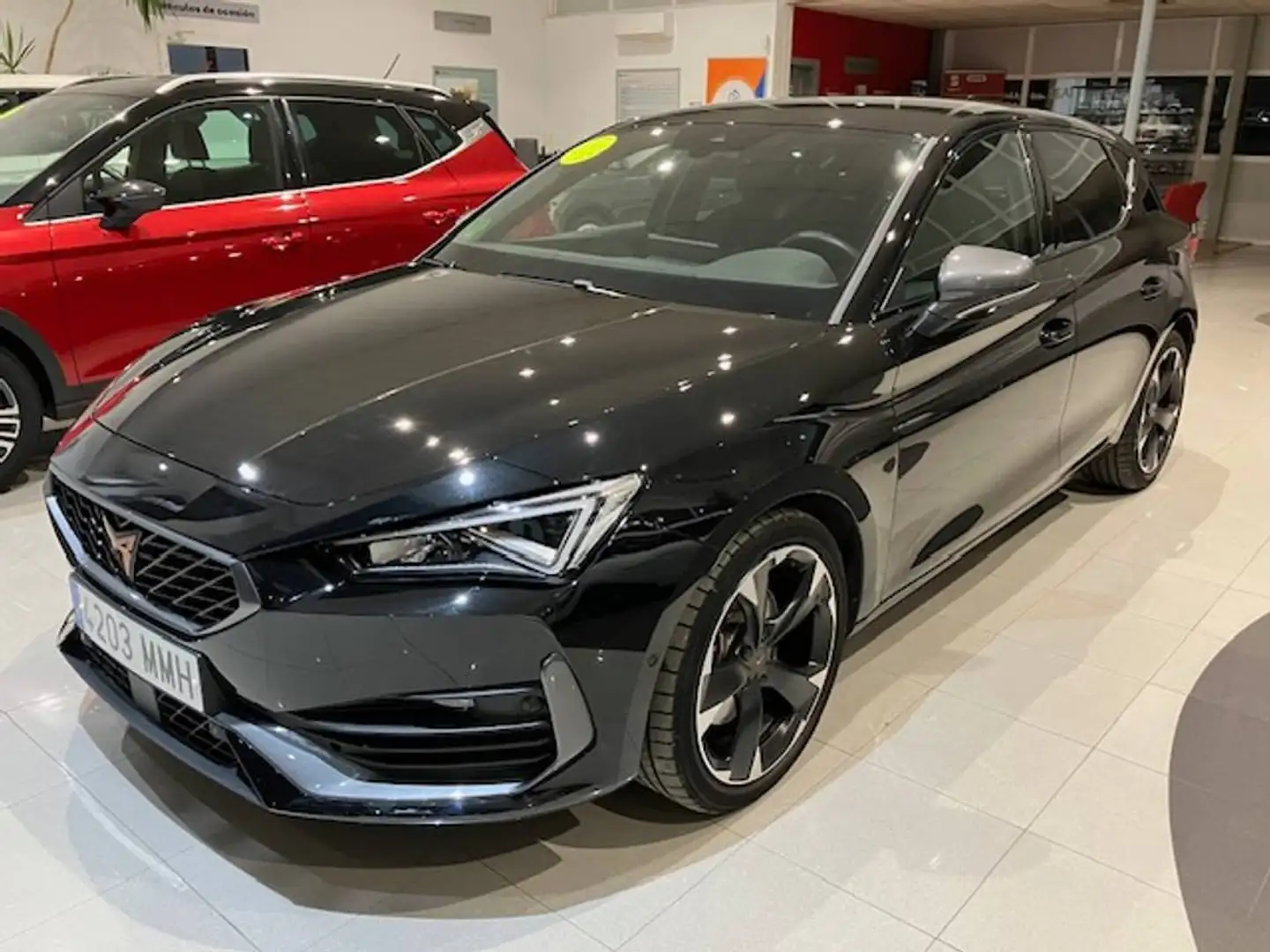 CUPRA Leon 2.0 TSI DSG 140KW Negro - 1