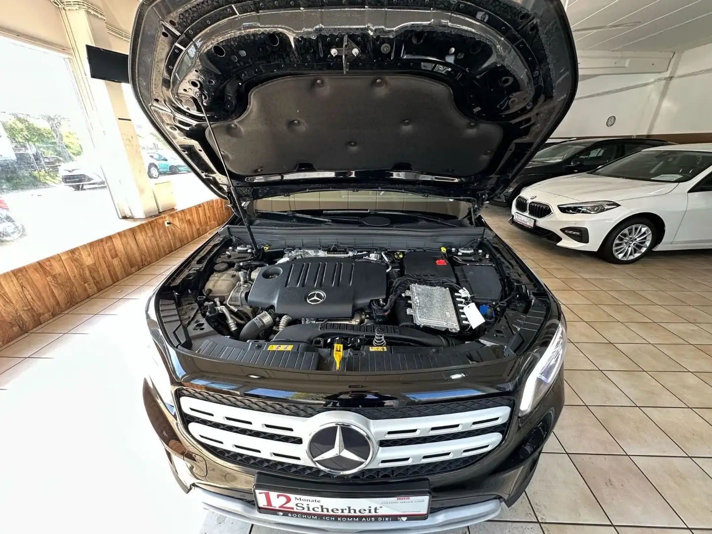 Mercedes-Benz GLB 180 d (((Netto=21000,-euro))) Černá - 2
