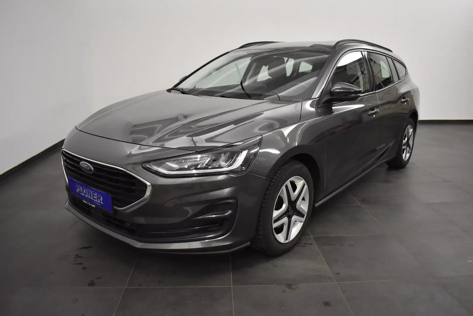 Ford Focus Turnier Cool & Connect/NAVI/DAB/PDC Grau - 2
