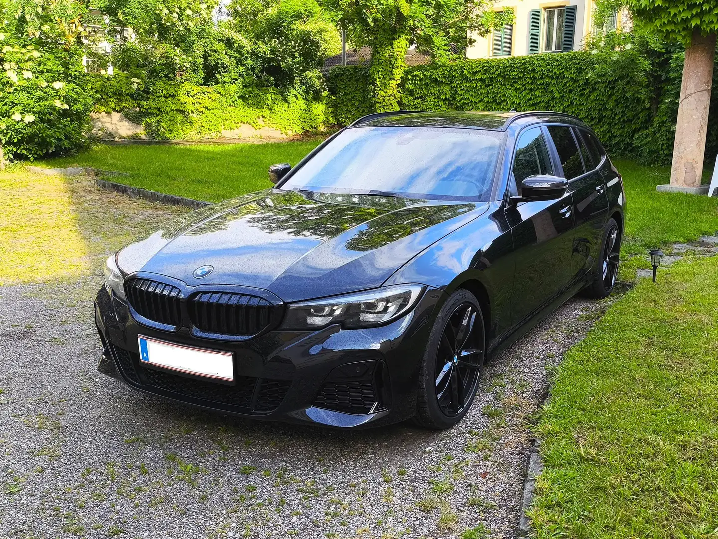 BMW 318 d M-Paket außen Schwarz - 1