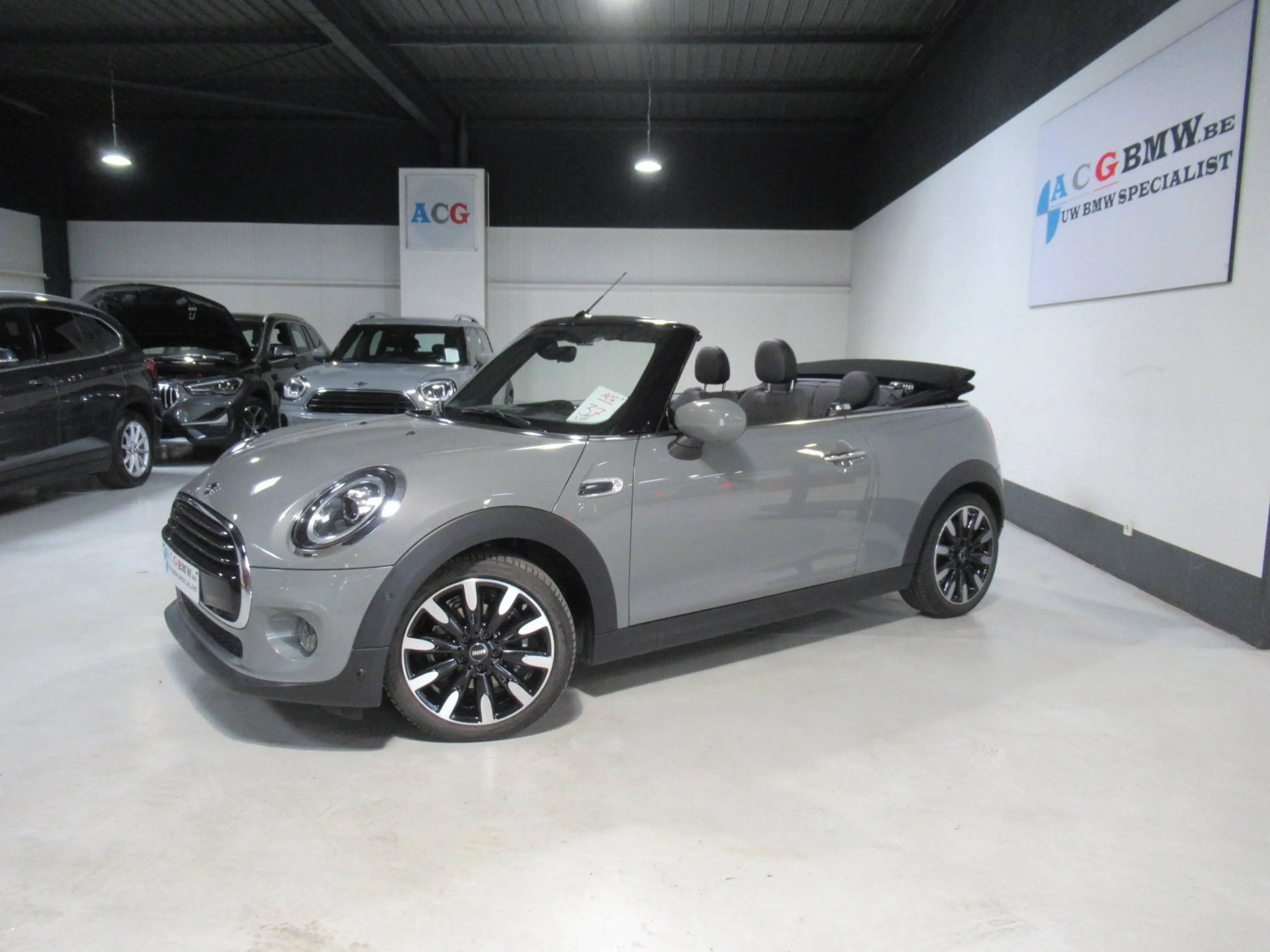 MINI Cooper Cabrio Moonwalk Grey Met zwarte accenten, altijd TOP! Digitale tacho, LED British Flag Navi Sportzetels — photo 4