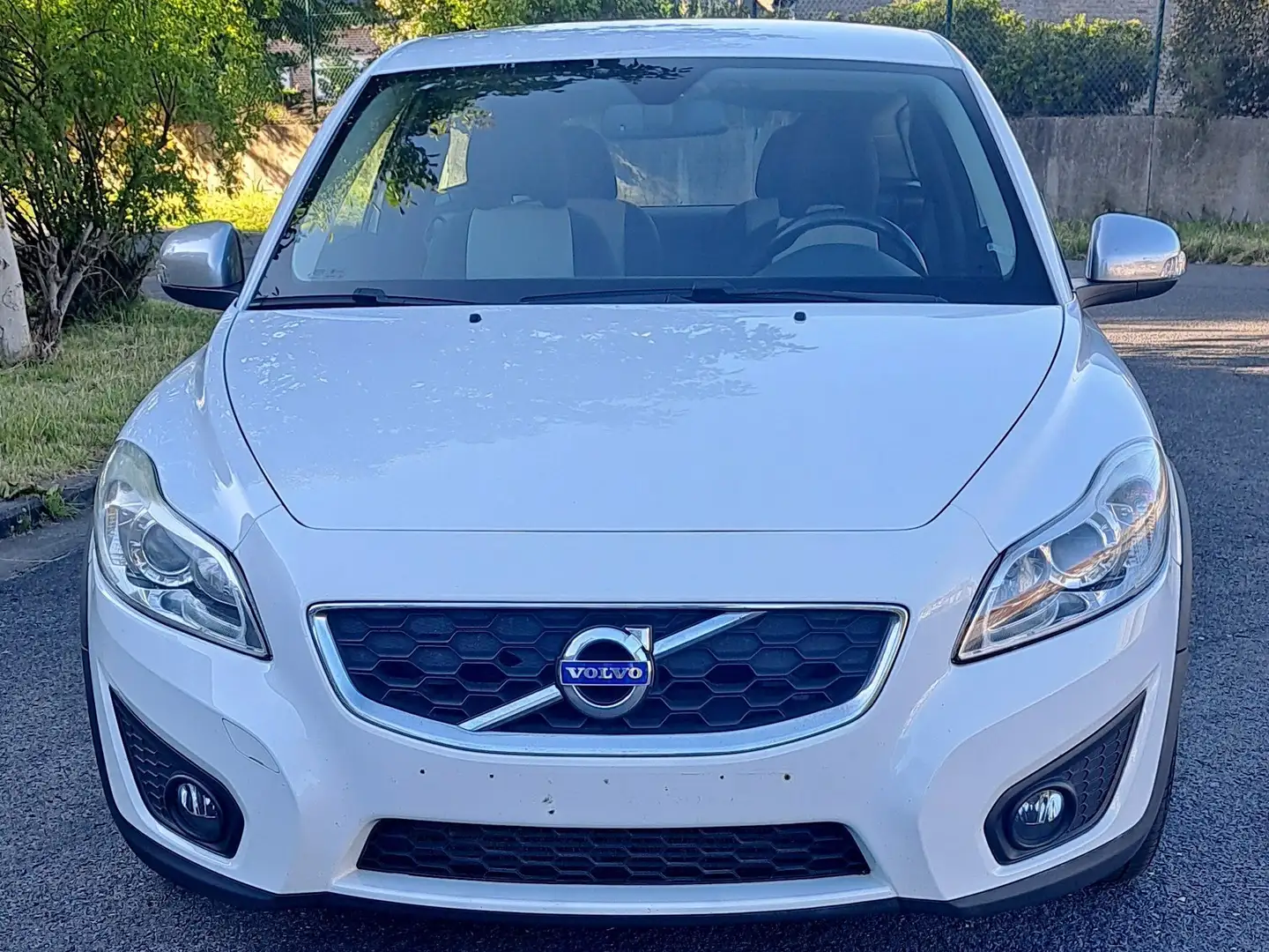 Volvo C30 C30 1.6 D DRIVe Start/Stop R-design Blanc - 1