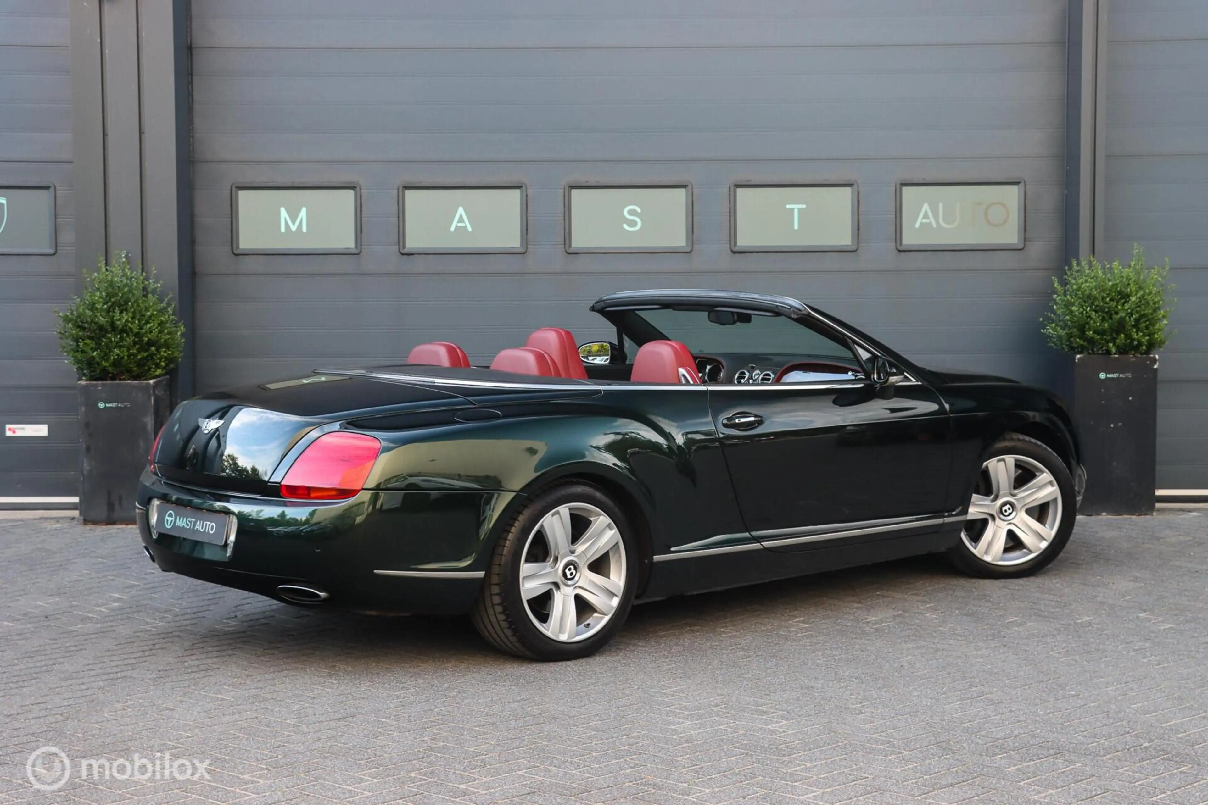 Bentley Continental GTC 6.0 W12|LUCHTVERING|LEDER|NAVI|MEMORY — photo 9
