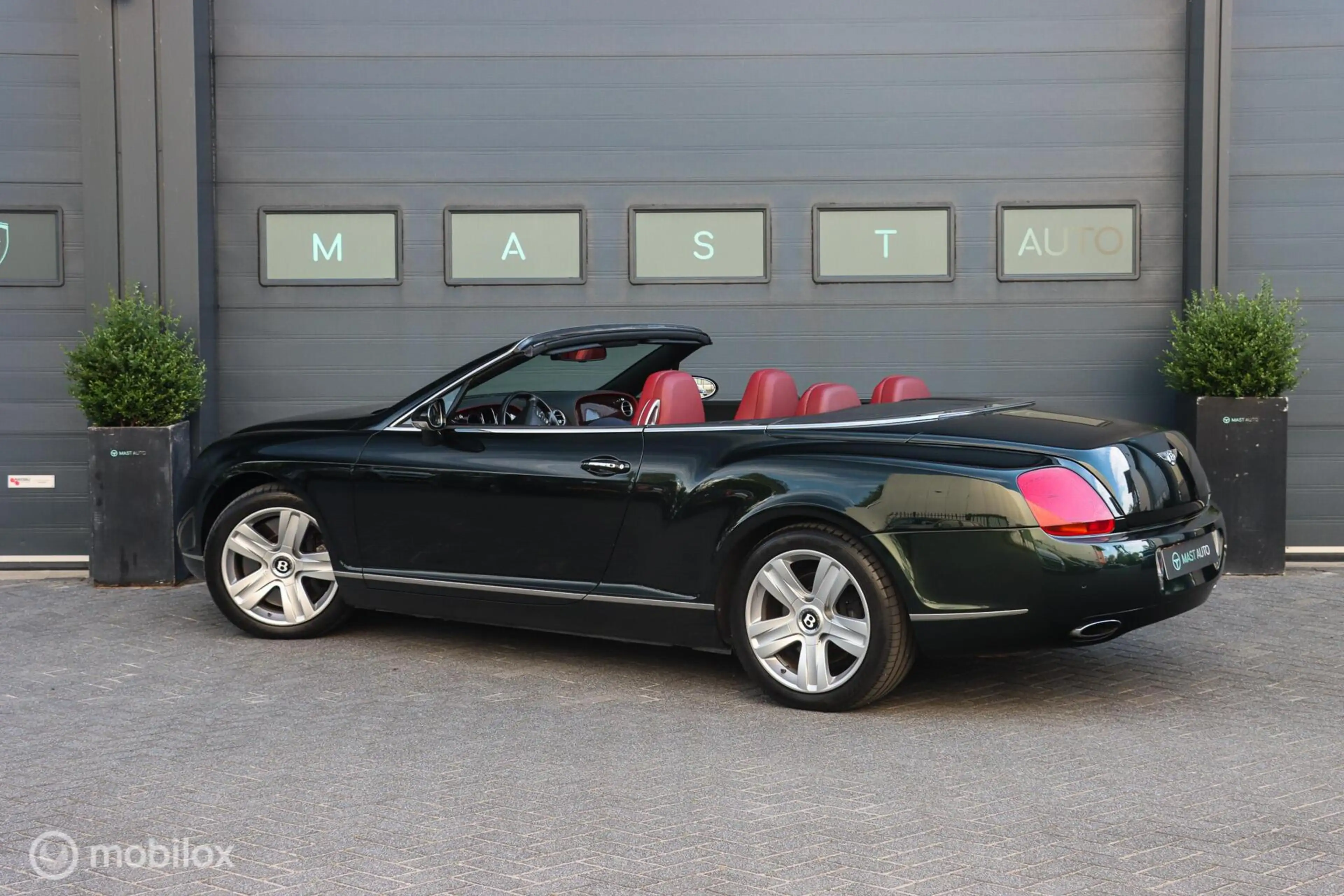 Bentley Continental GTC 6.0 W12|LUCHTVERING|LEDER|NAVI|MEMORY — photo 14
