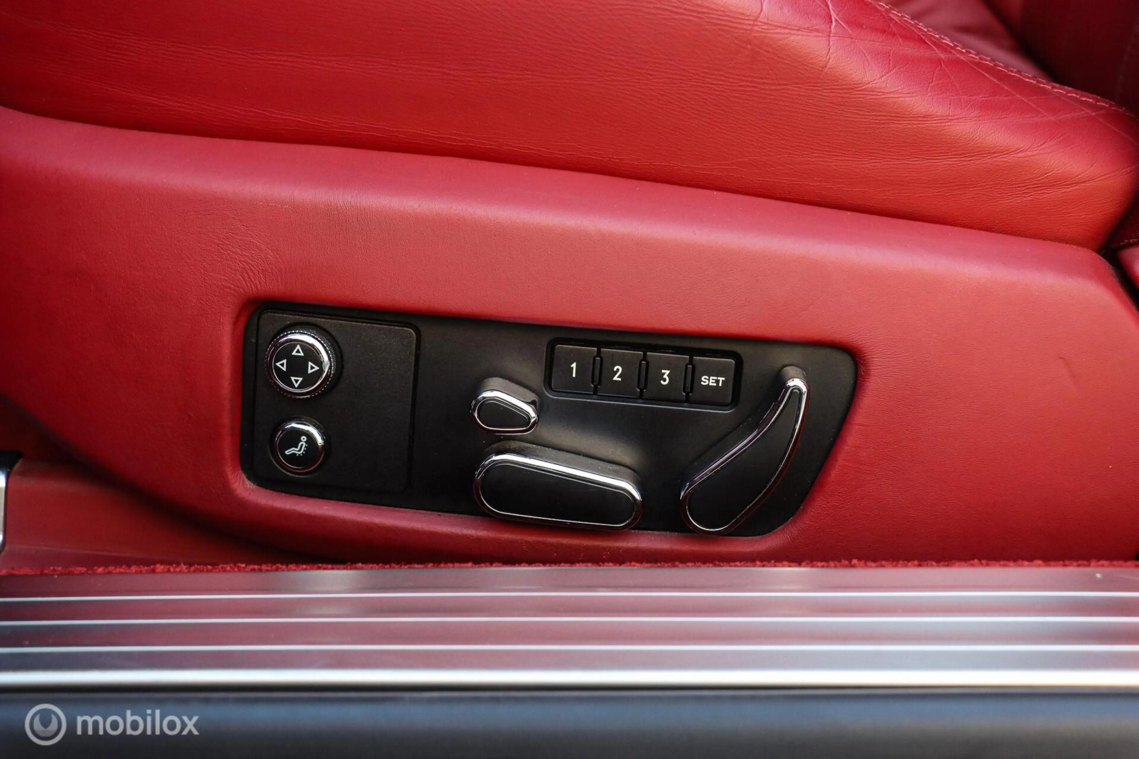 Bentley Continental GTC 6.0 W12|LUCHTVERING|LEDER|NAVI|MEMORY — photo 11