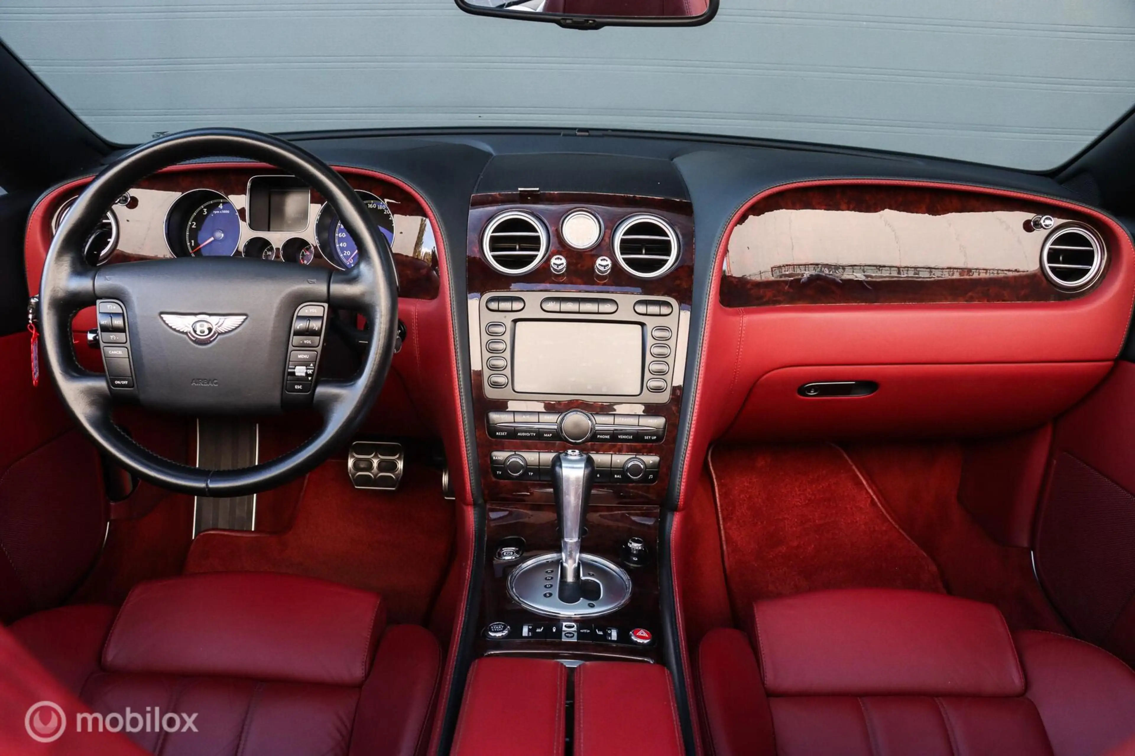Bentley Continental GTC 6.0 W12|LUCHTVERING|LEDER|NAVI|MEMORY — photo 4