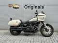 Harley-Davidson Softail 2023, White Sand Pearl Bílá - thumbnail 1