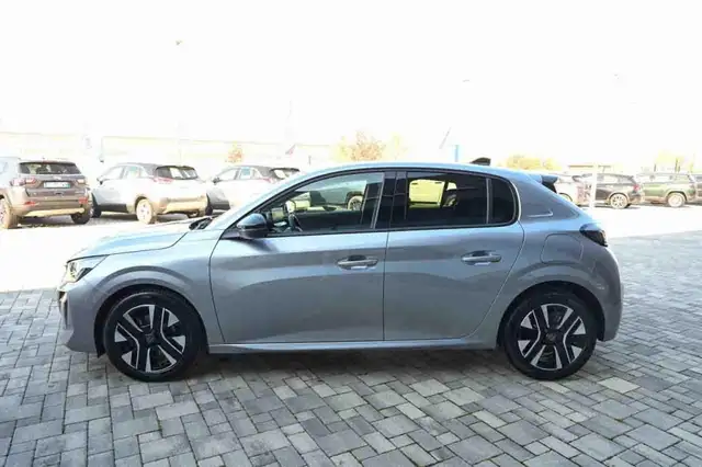 Peugeot 208 view 7