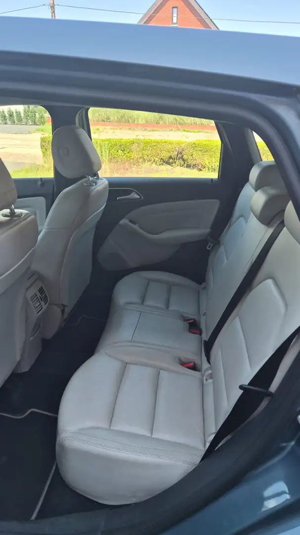 Mercedes-Benz B 220 CDI - 2