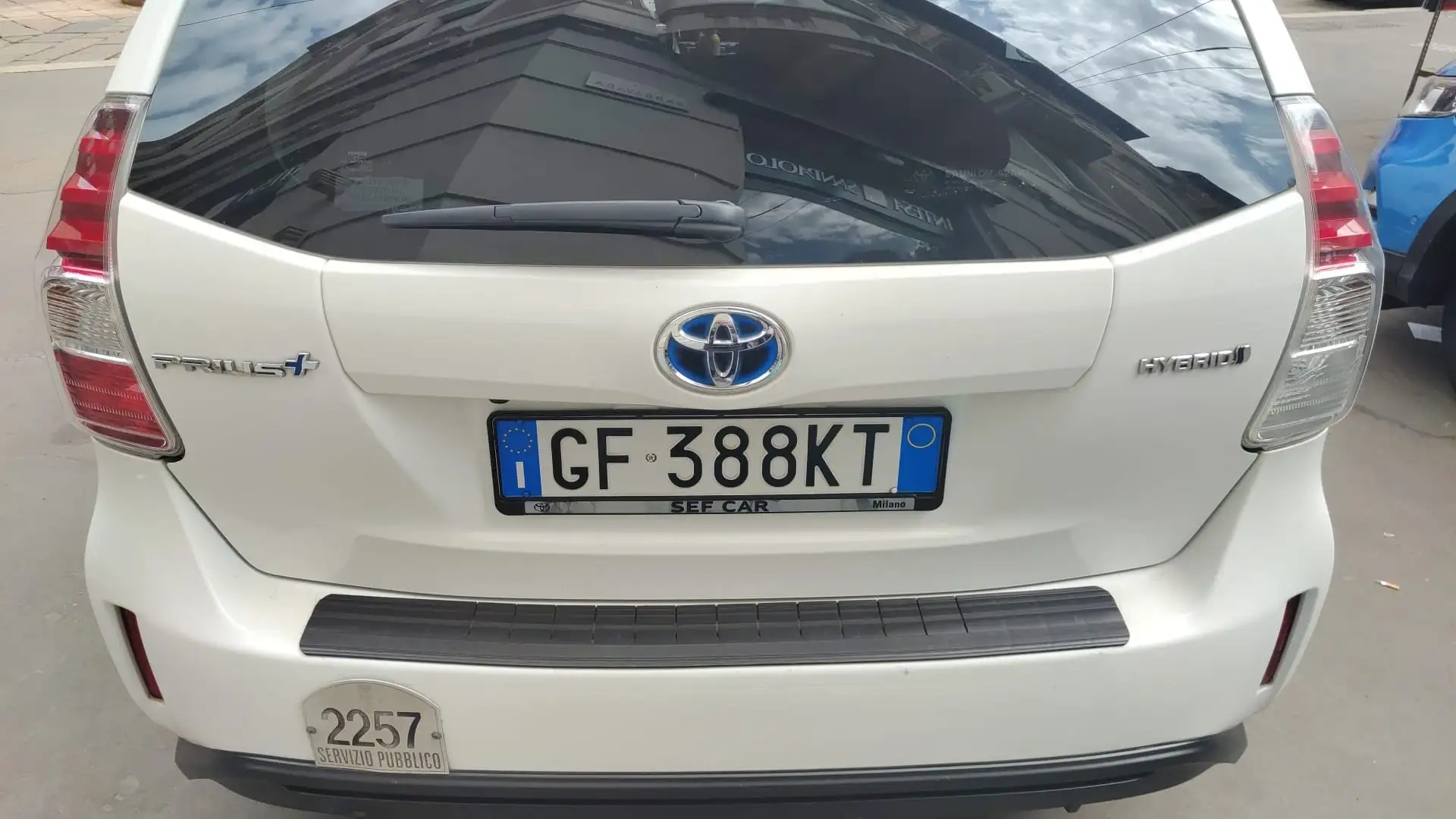 Toyota Prius+ Prius+ III 2012 1.8h Active ecvt my18 bijela - 1