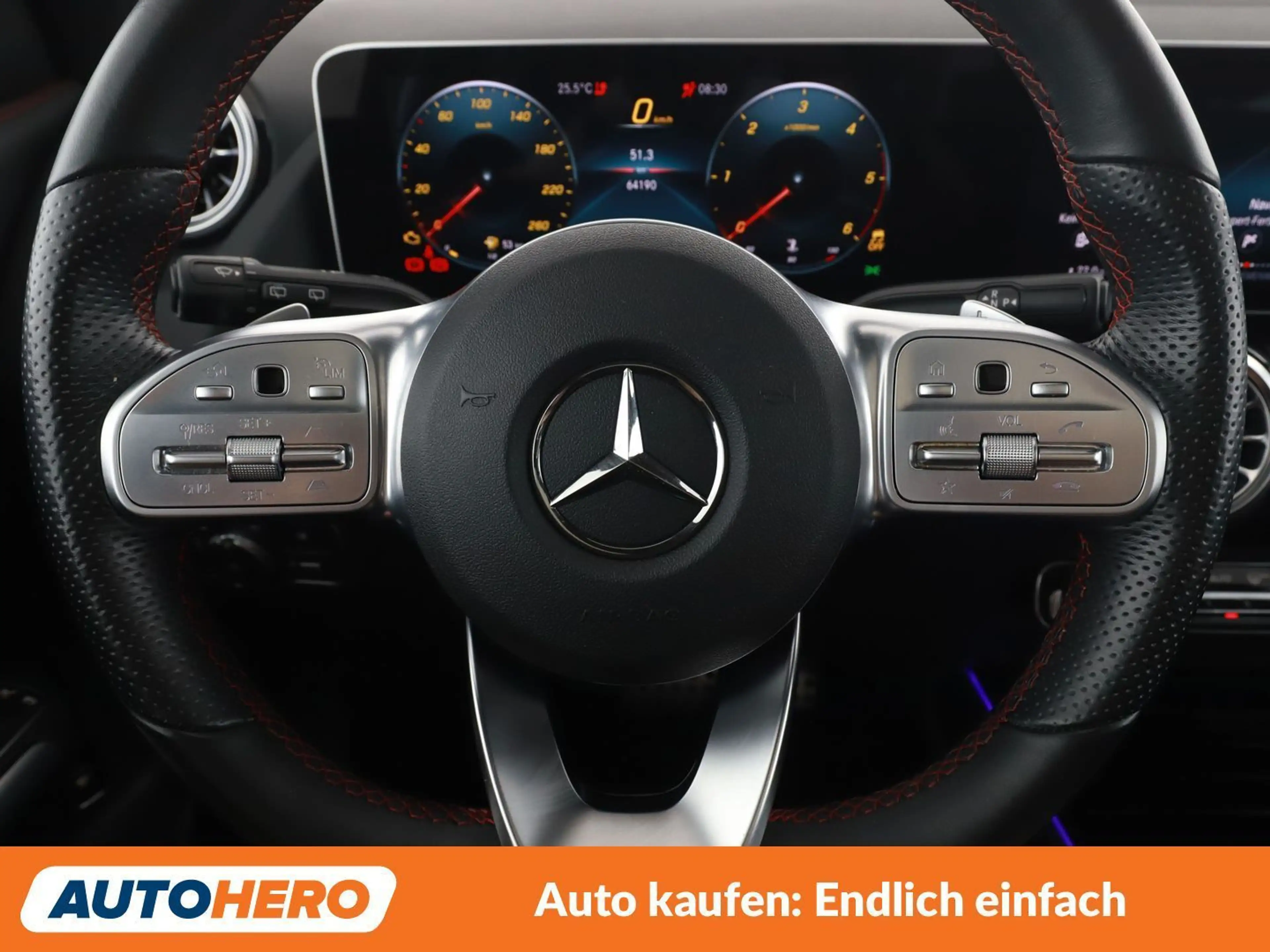 Mercedes-Benz GLA 200 GLA 200 d AMG Line — photo 19