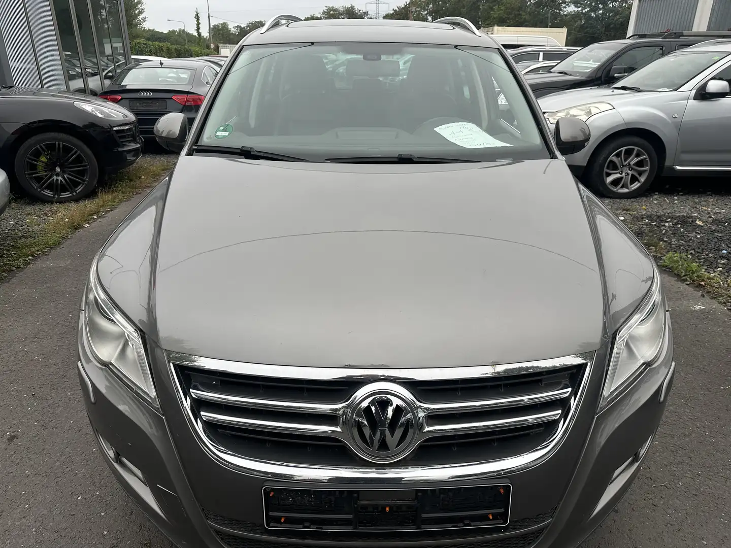 Volkswagen Tiguan 4x4 2,0 TDI 170 PS VOLLAUSSTATUNG EURO 5 Grau - 2