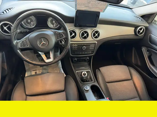 Mercedes-Benz 180