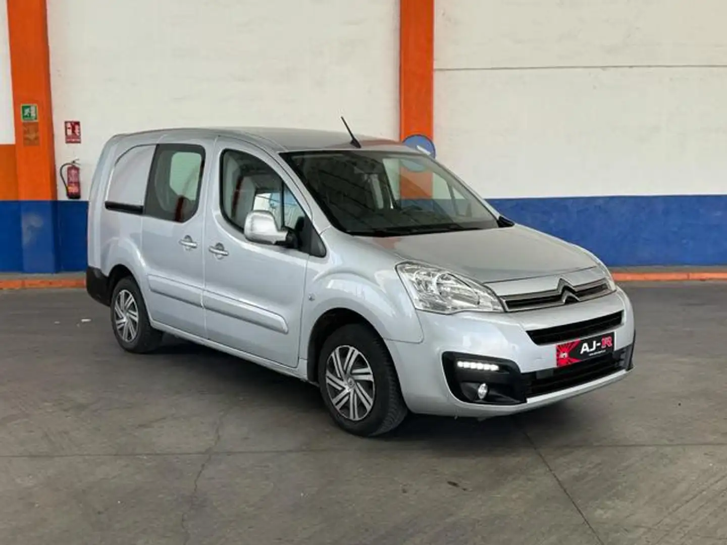 Citroen Berlingo Multispace 1.6BlueHDi Feel 100 Gris - 1