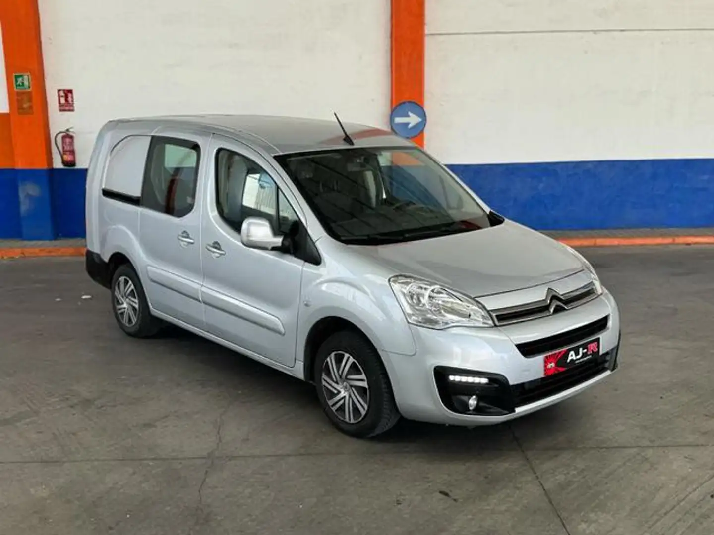 Citroen Berlingo Multispace 1.6BlueHDi Feel 100 Gris - 2
