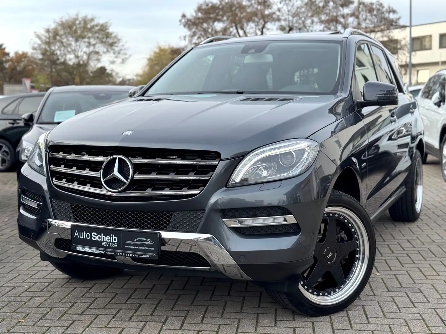 Mercedes-Benz ML 250 CDI BlueTec*Kamera*Bi-Xenon*NAVI*GSD* Grau - 1