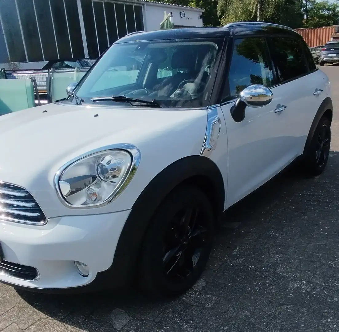 MINI Cooper D Countryman Cooper D KLIMA TÜV 08/26 XENON NAVI LEDER Weiß - 1
