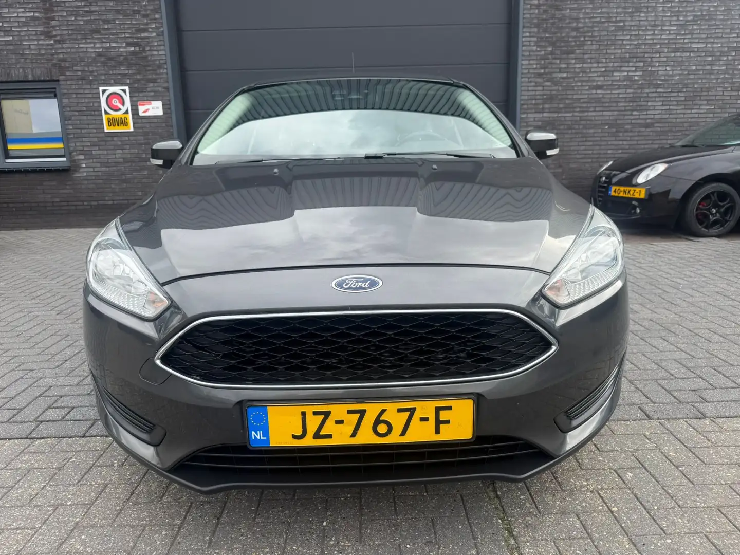 Ford Focus 1.0 Trend | AUTOMAAT | 1E EIGENAAR | 12MND GARANTI Grau - 2