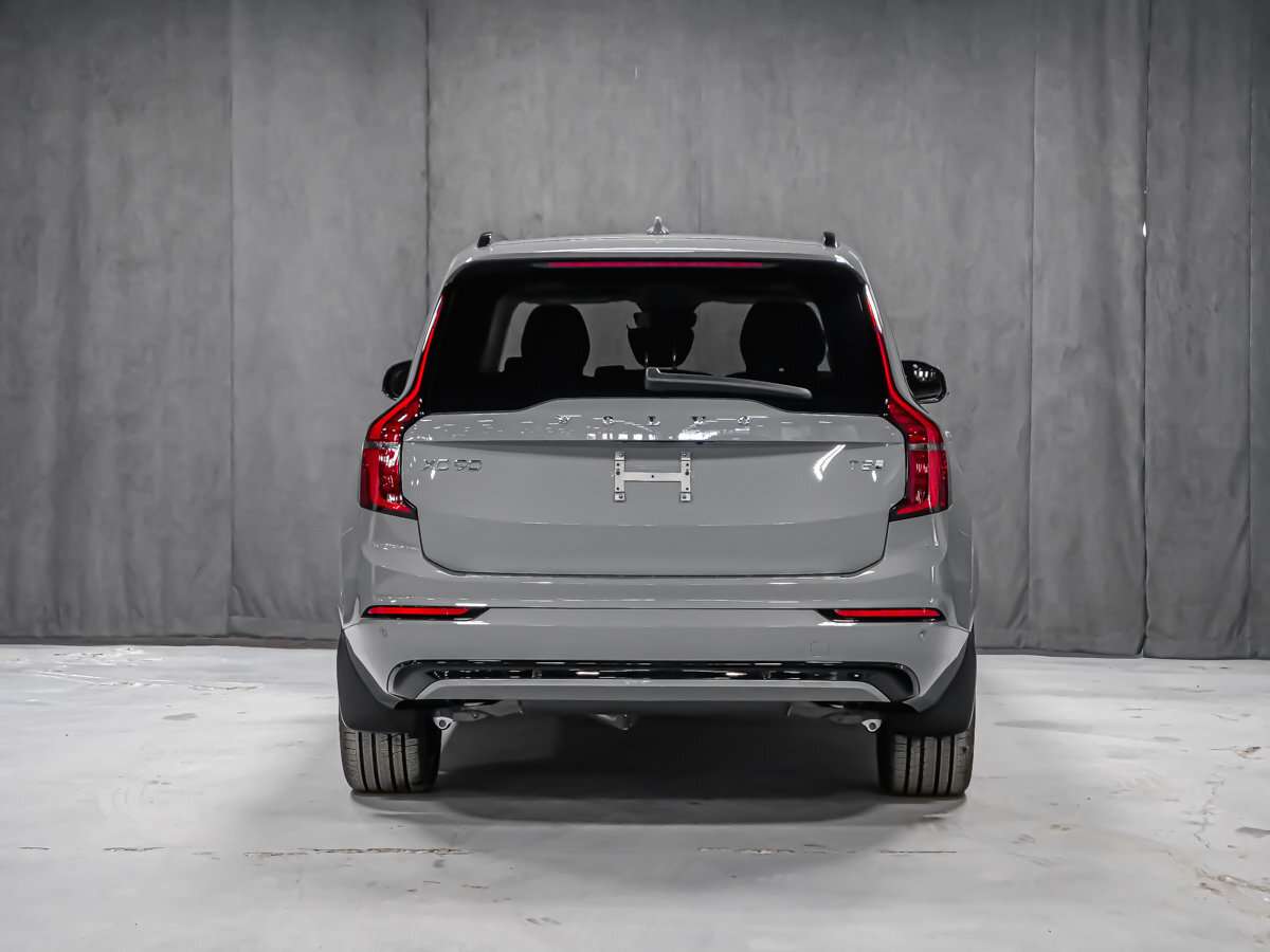 2026 Volvo XC90 Plus 7-Seater (Dark Theme) thumb 6