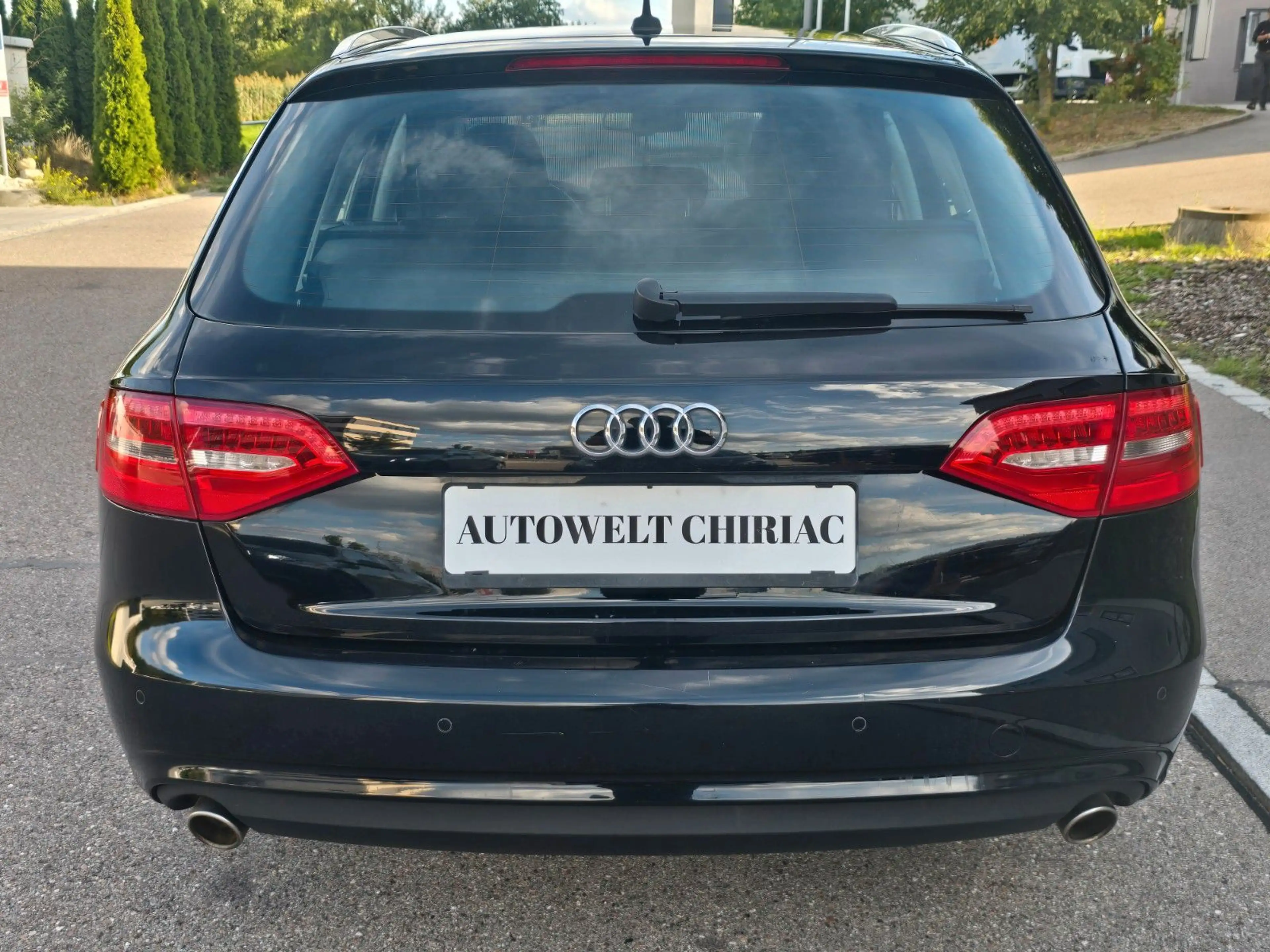 Audi A4 3.0 TDI quattro Attraction Avant — photo 4
