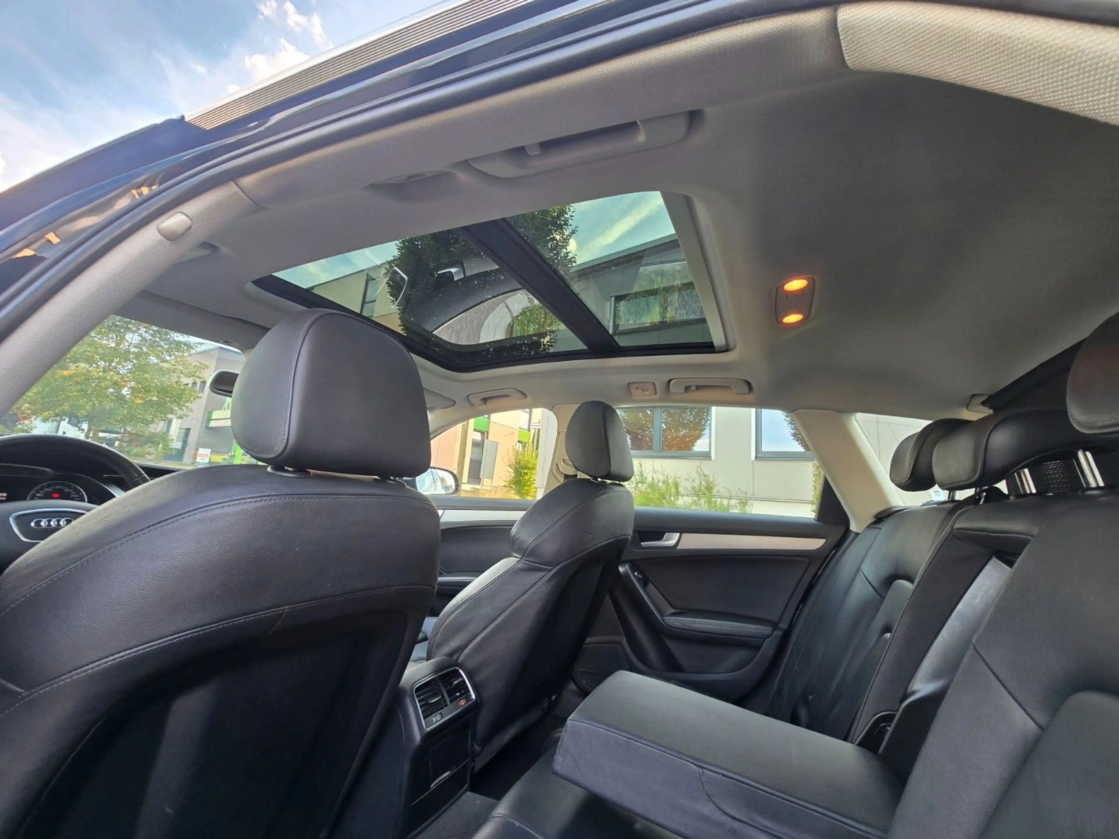 Audi A4 3.0 TDI quattro Attraction Avant — photo 14