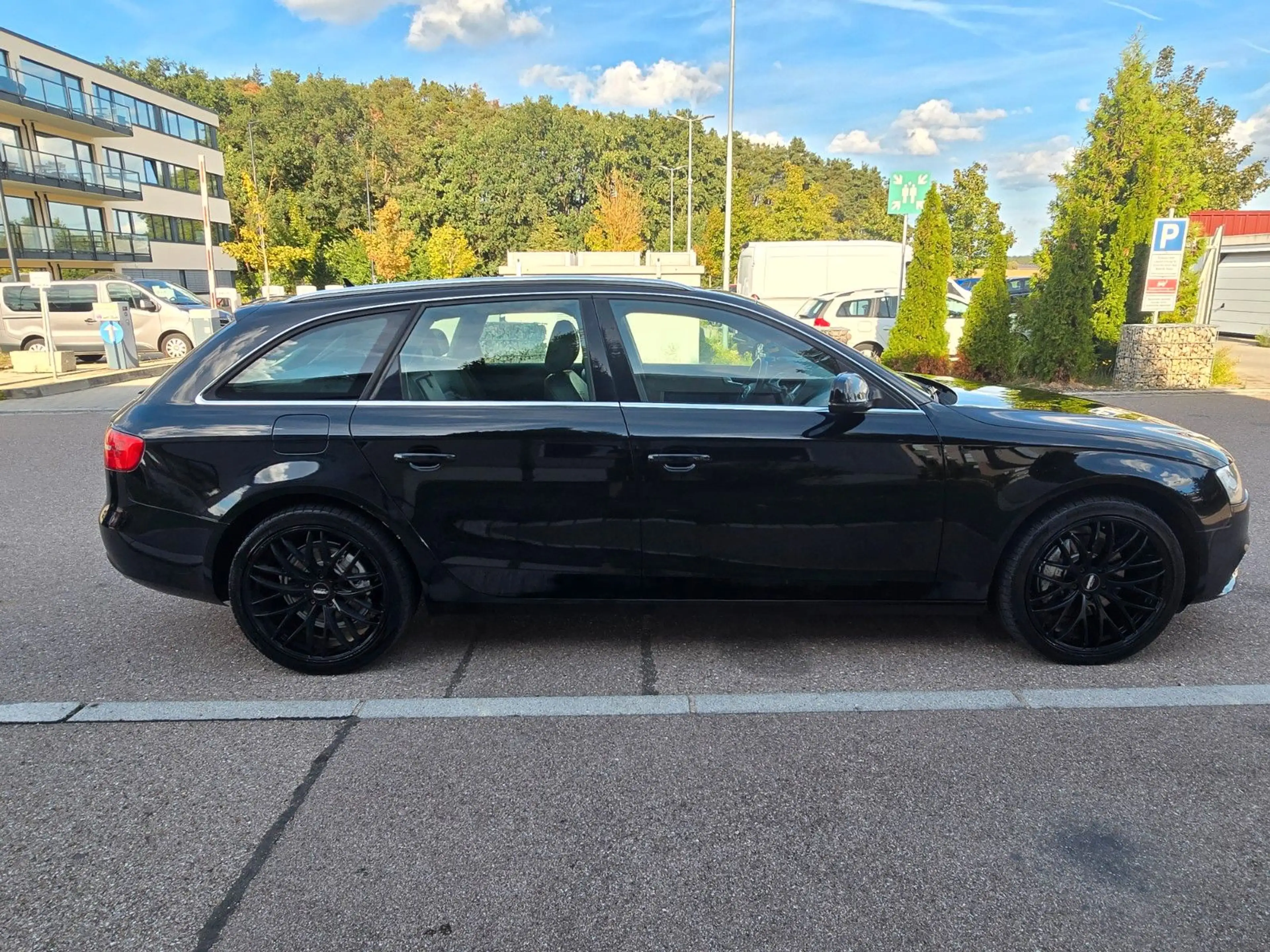 Audi A4 3.0 TDI quattro Attraction Avant — photo 8