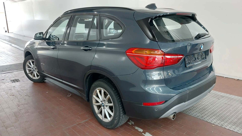 BMW X1 sDrive 18 d Advantage — photo 4
